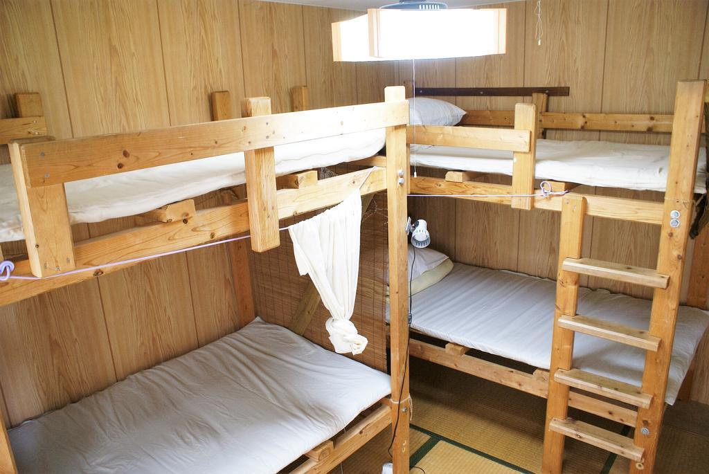 Minshuku Agaihama Hostel Yonabaru Екстериор снимка